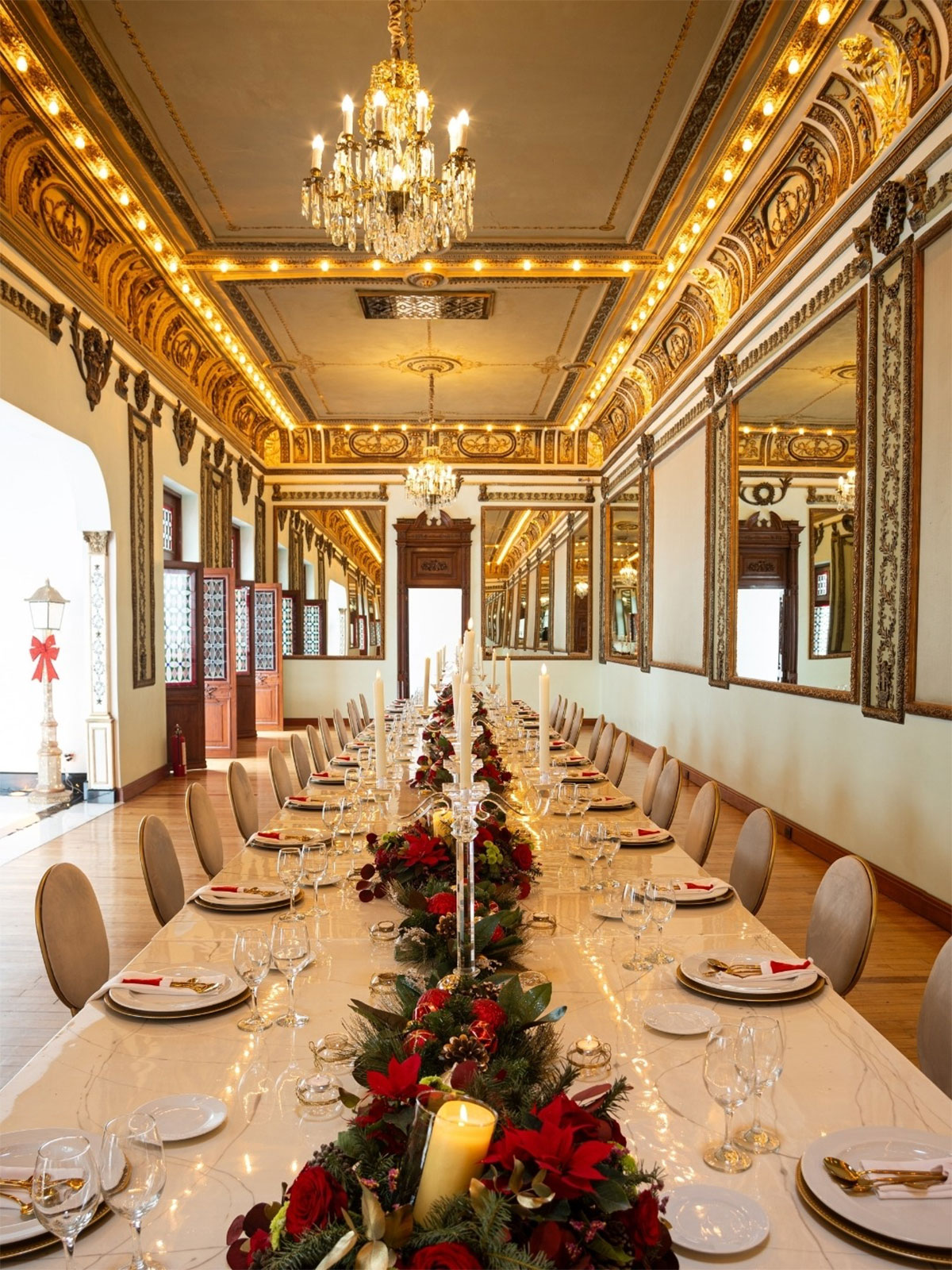 Salón de los espejos Palacio Metropolitano